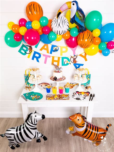 How to Throw a Party Animals Theme Party | The Party Darling