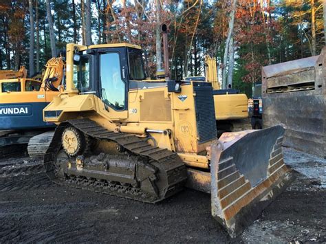 CAT D6 XL Bulldozer Rental Connecticut - Arnold's Equipment Rentals