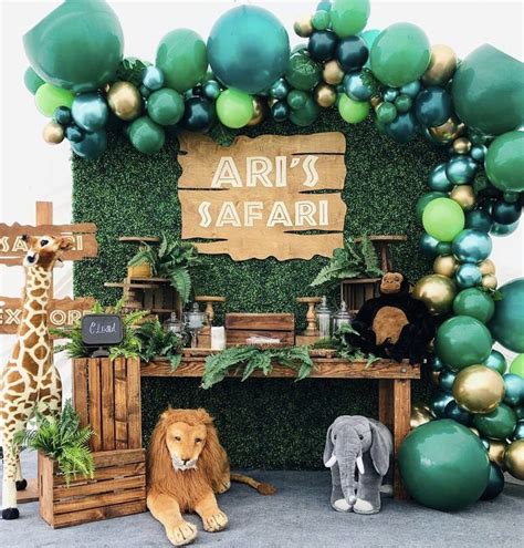 Safari Party | Safari birthday party decorations, Safari birthday party ...