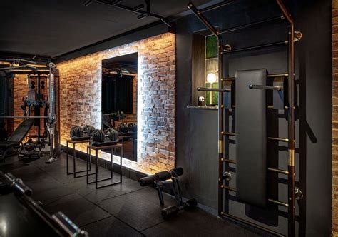 Lookbook of the maxwall wall bar Home Gym Basement, Home Gym Garage, Diy Home Gym, Gym Room At ...