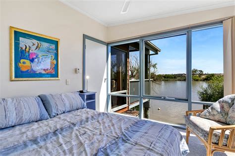 9 Willowbanks Way, Willow Banks | Williams Real Estate