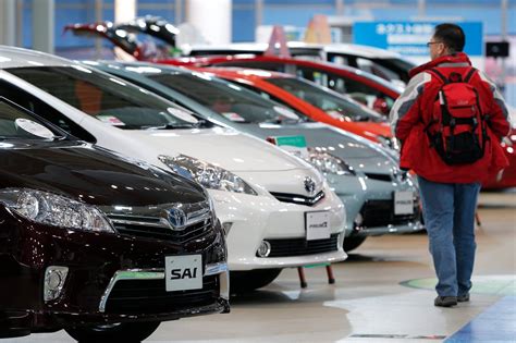 Toyota Is Back on Top of the Sales Chart - The New York Times