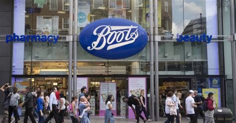 Boots offers students 20 per cent off in stores over the next two days - Berkshire Live