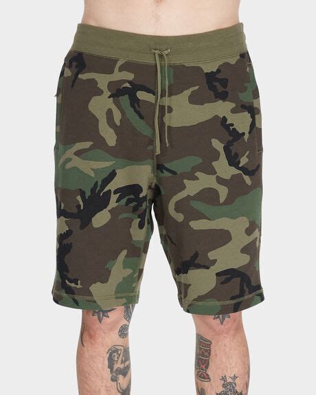 NIKE SB OLIVE CAMO EVERETT SHORTS 2 AUS SELLER FREE POST