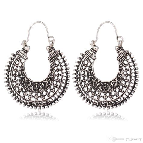 Dangle Earrings - Our Affordable and Timeless Picks | Jewelry Jealousy