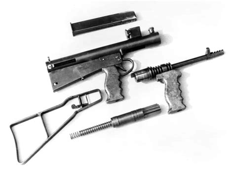 Owen Gun: Down Under’s Upside Down SMG By: Will Dabbs, MD - Global Ordnance News