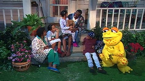 Watch Gullah Gullah Island Season 2 Episode 14: Gullah Gullah Island - Things that Go Bump in ...