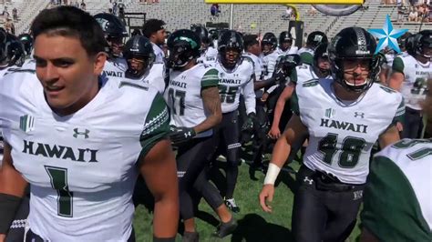 University of Hawaii Rainbow Warriors chant before game against Army ...