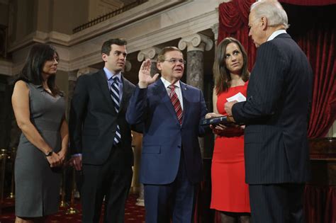 New Jersey Sen. Robert Menendez gets engaged – New York Daily News