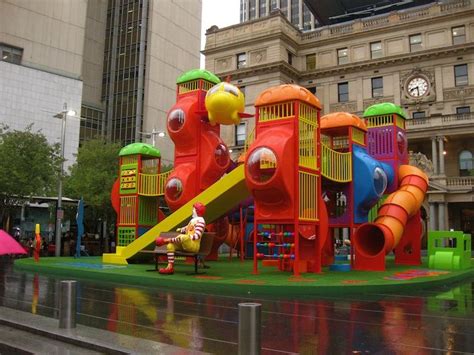 McDonald's Adult-Sized Playland (5 pics) | Mcdonalds, 2000s childhood ...