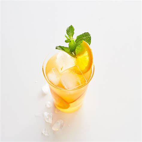 Iced licorice tea | Healthy Recipes | WW Canada