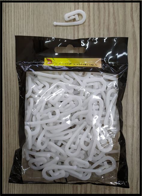 Curtain Hooks (R6) Plastic Pack of 100 - Voil Centre