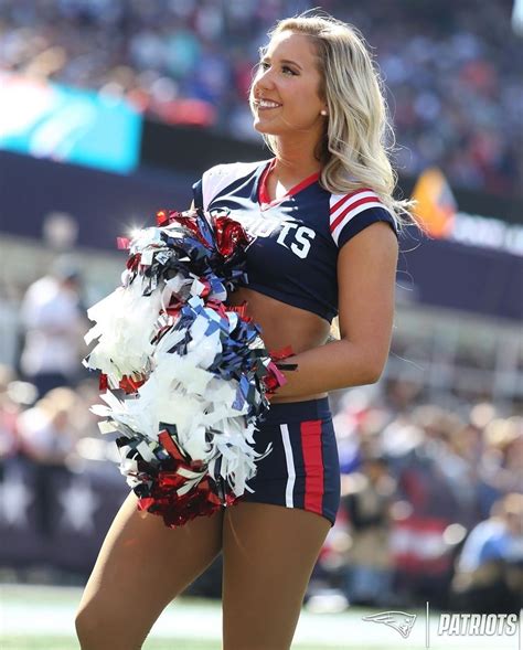 New England Patriots cheerleader : r/cheerleaders