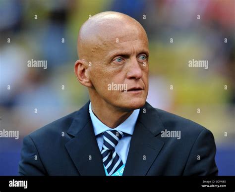 Former referee pierluigi collina before kick off hi-res stock ...