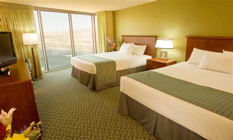 Aquarius Casino Resort: Resort stay near Colorado River | Groupon Getaways