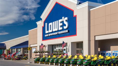 14 Money-Saving Lowe's Shopping Hacks