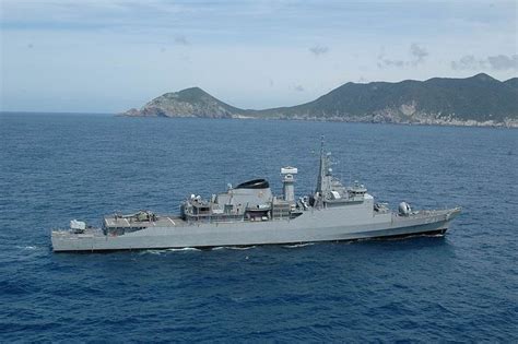 Brazilian Navy Niteroi Class Multipurpose rigate BNS Defensora (F41). F 41 - Defensora by ...
