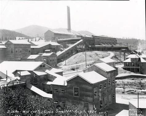 Bunker Hill and Sullivan Smelter, Smelterville (Idaho), 1924 [01 ...