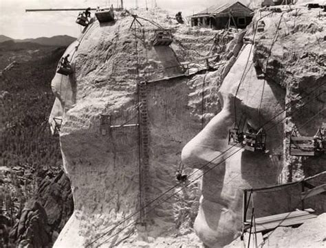 Mt Rushmore construction - 1939 | Rare historical photos, Historical pictures, Historical photos