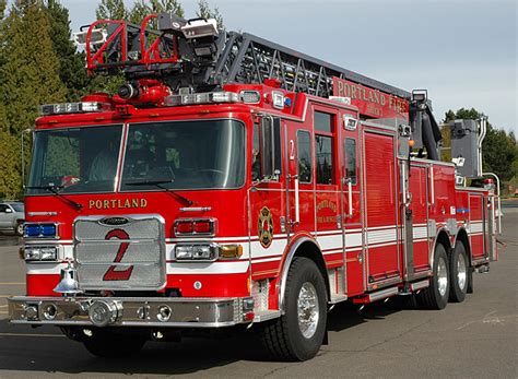 Check out the new, big, red fire truck of Portland Fire & Rescue ...