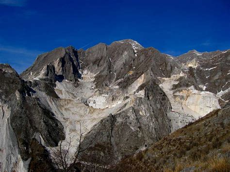 Alpi Apuane : Climbing, Hiking & Mountaineering : SummitPost