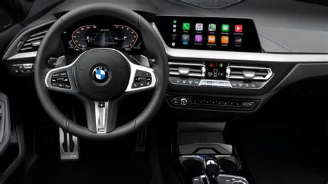 BMW 1 Series vs BMW 3 Series | Which is Right for You?