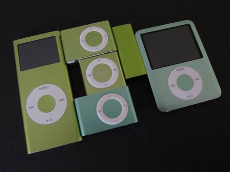 iPod shuffle (fourth-generation 2010) Unboxing + Compariso… | Flickr