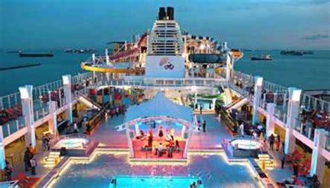 Singapore Dream Cruise Package for 2 Nights 3 Days | Indiator