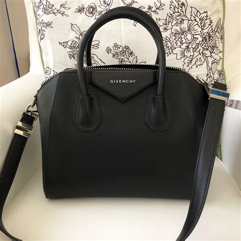 Givenchy Medium Antigona in 2023 | Givency antigona bag, Bags, Top ...