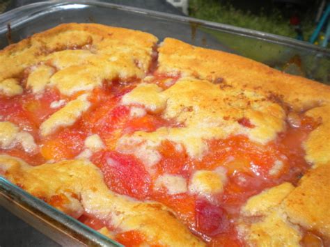 Fresh Peach Cobbler Paula Deen) Recipe - Genius Kitchen