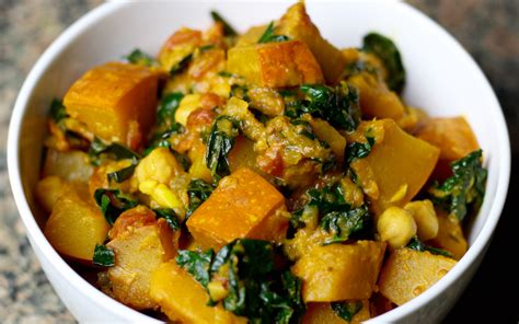 Hearty Pumpkin Curry with Chickpeas and Kale Vegan Pumpkin Recipes, Kale Recipes, Curry Recipes ...