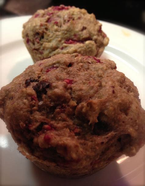 Chocolate Chunk Raspberry Muffins | Diabetic friendly desserts, Sugar ...