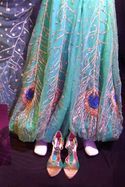 Naomi scott s princess jasmine costume from aladdin on display – Artofit