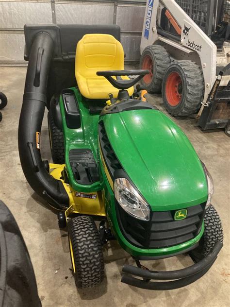 Garage kept John Deere E170 with twin bagger attachment - RonMowers