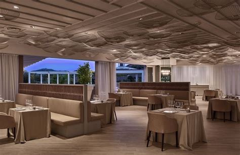 Dining & Drinks | Baia di Chia Resort Sardinia, Curio Collection by Hilton