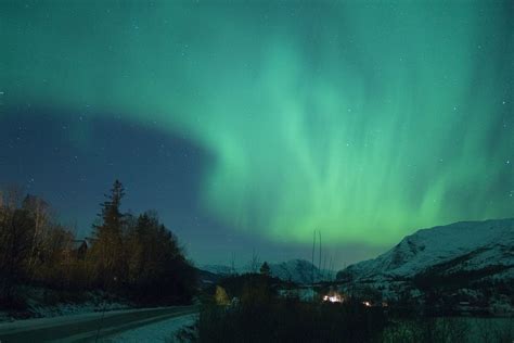 File:Aurora Borealis NO.JPG - Wikipedia