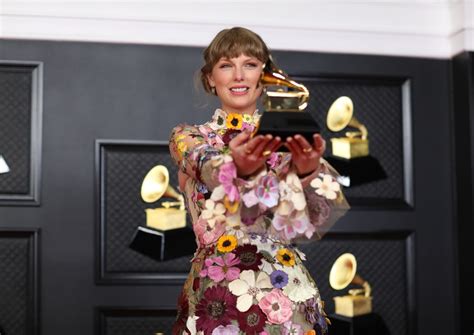 2021 Grammys: Taylor Swift ties record for album of the year - Los Angeles Times
