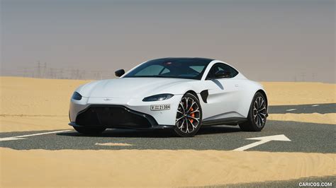 Aston Martin Vantage | 2019MY (Color: White Stone) | Front Three-Quarter