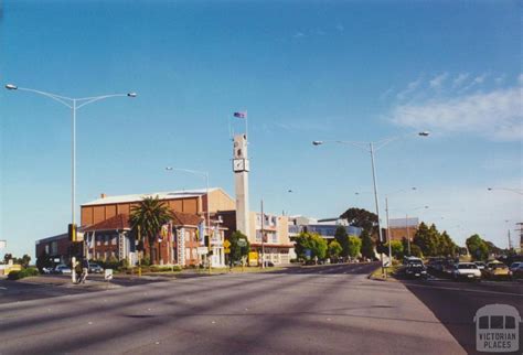 Moorabbin Town Hall, 2000 | Victorian Places