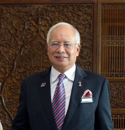 Najib Razak Biography ( Prime Minister ) - Biography of Famous People