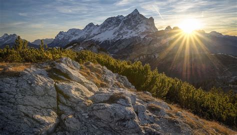 The Best Hikes in the World: Iconic Trails - Clio Dynamics