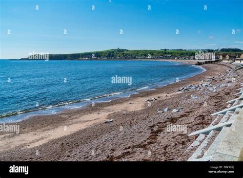 Looking south along Stonehaven beach, Aberdeenshire, Highland Region ...