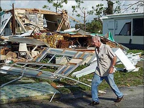 Hurricane Charley - Photo 2 - CBS News