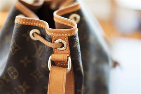 Louis Vuitton Noé | How to Restore a Vintage LV Bag | What's In My Purse