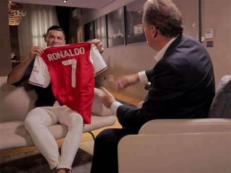 7 Is The Number - Ronaldo Celebrates Man United Jersey In New Picture - Sports - Nigeria