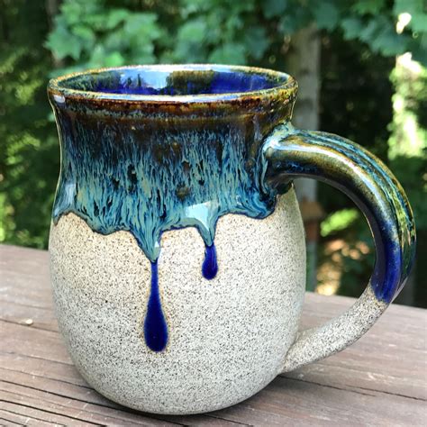 Drip glaze. Drooooool, this is so beautiful! | Pottery mugs, Pottery pieces, Pottery