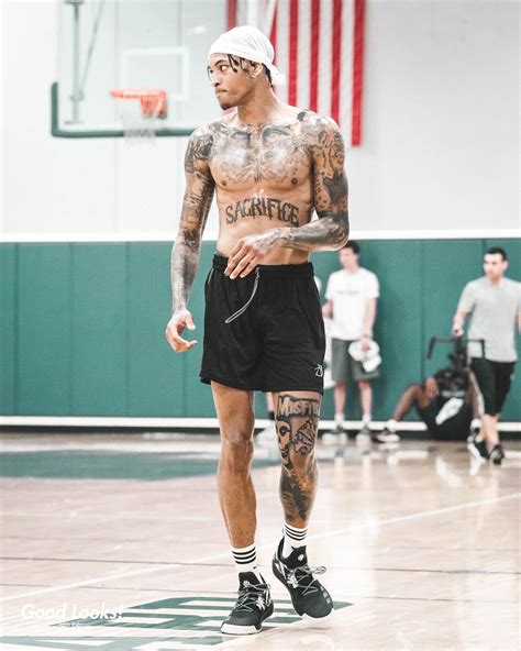 Pin by lloyd mason on Kelly Oubre Jr♥️ | Nba fashion, Chest tattoo men ...