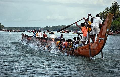 Vallam Kali - Kerala's Festival of Boat Racing