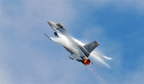 Boom! How a F-16's Sonic Boom Kept Special Forces Alive — Avgeekery.com ...