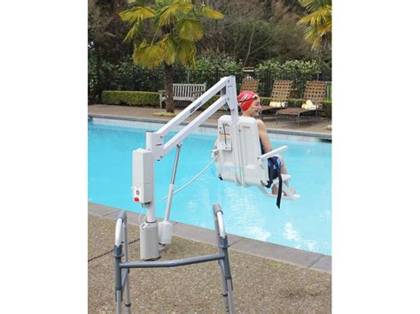 SR Smith aXs2 ADA Compliant Pool Lift with Locking Anchor | 310-0000